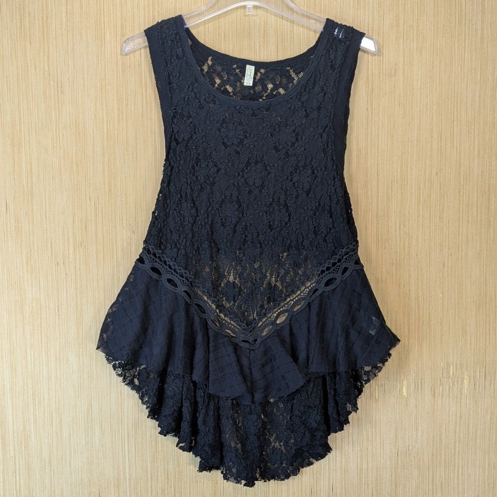 Free People Boho Fairy Grunge Whimsygoth Top Size L Black Floral Lace Ruffle